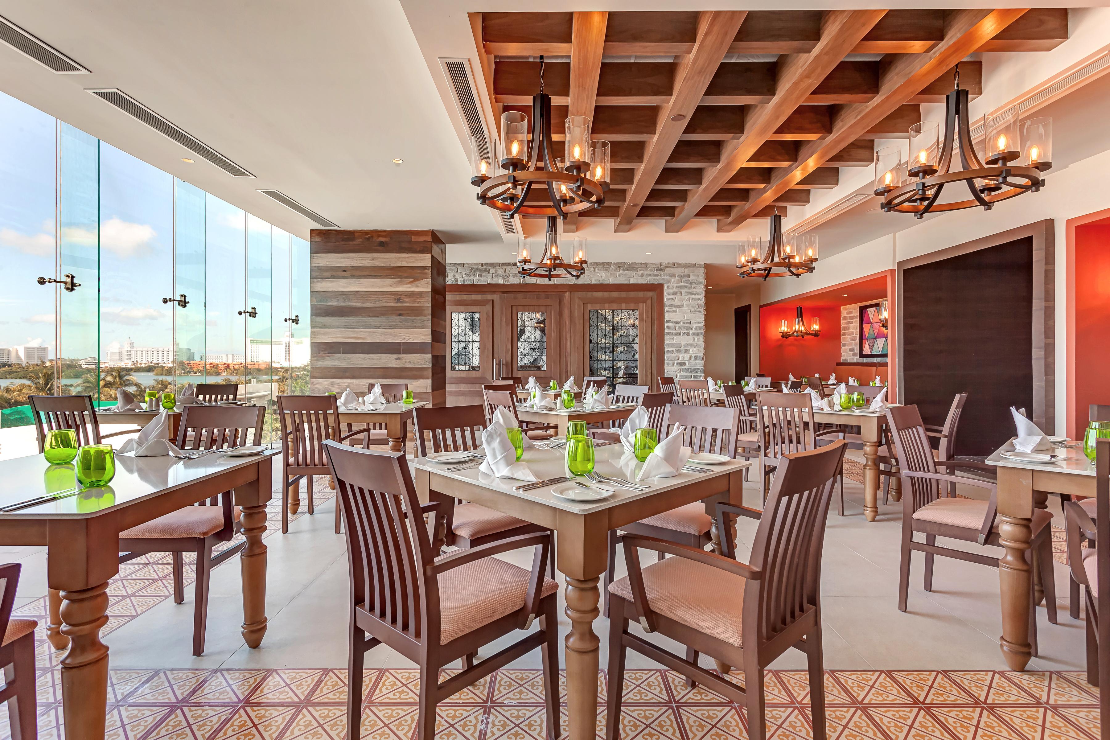 Royalton Chic Cancun, An Autograph Collection All-Inclusive Resort - Adults Only Dış mekan fotoğraf The restaurant